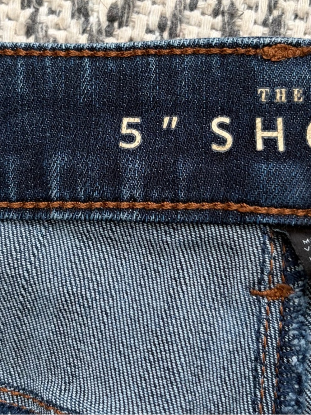 White House Black Market Dark Blue Denim Cuffed Shorts - Picture 4 of 4
